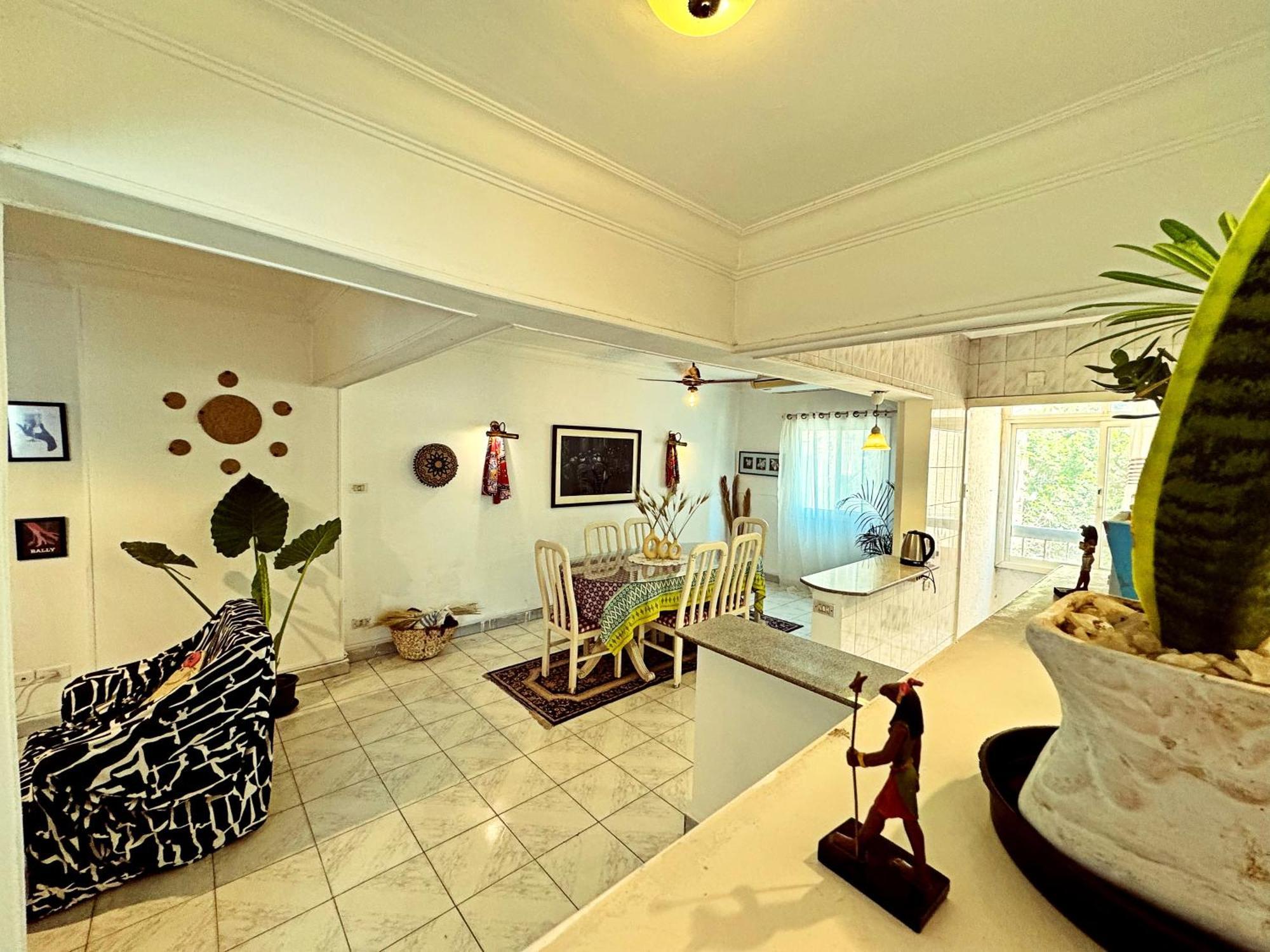 Large Room With Its Own Balcony Le Caire Extérieur photo